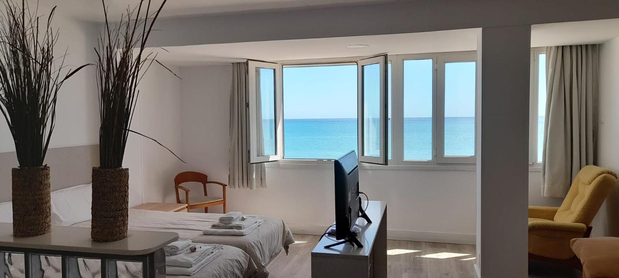 Carihuela Beach Apartamentos トレモリノス エクステリア 写真